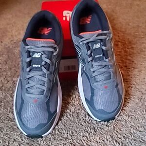 New Balance 1540v3 Woman's Gray Running Shoes.Size 10.5.
